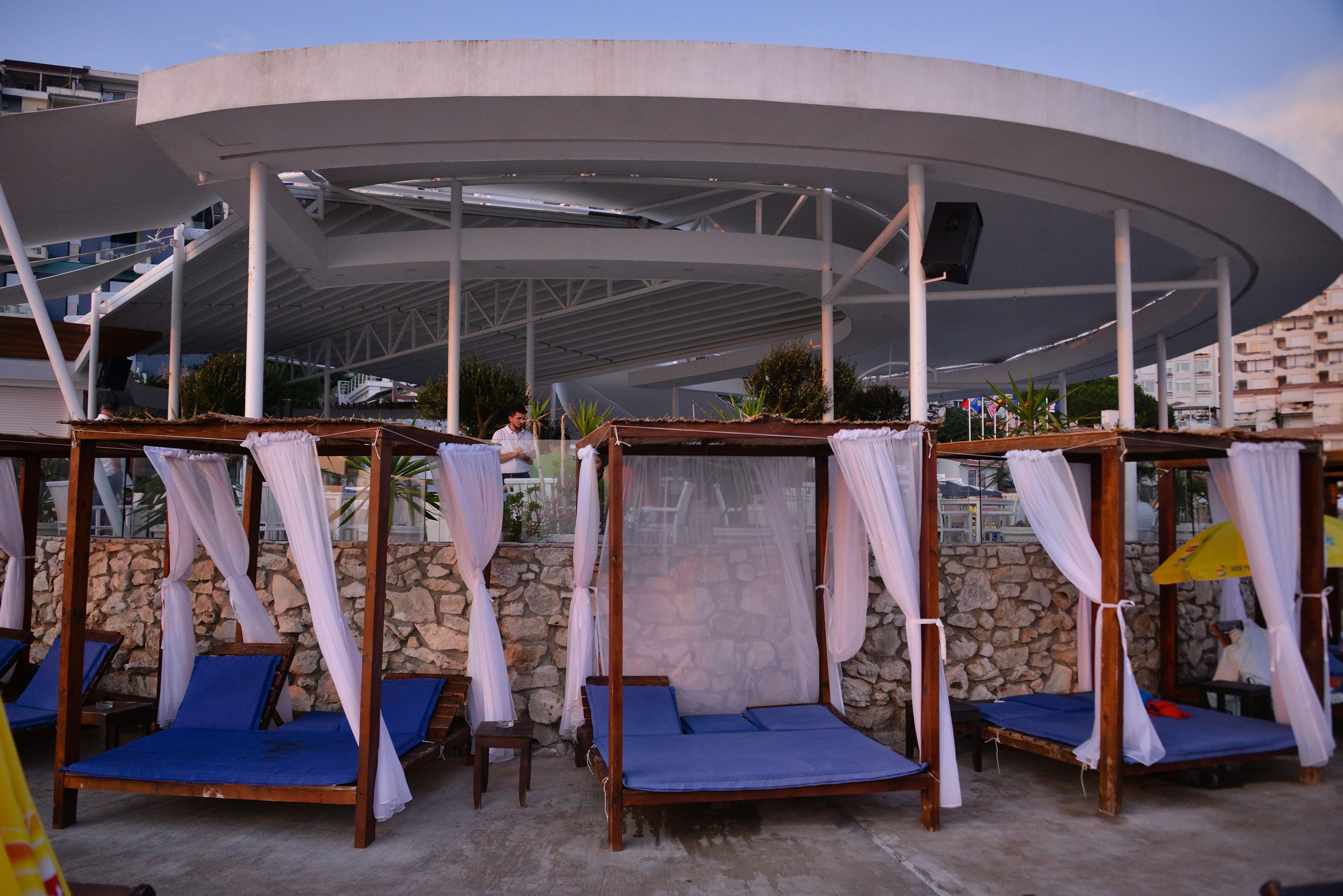 סרנדה Hotel Nertili מראה חיצוני תמונה