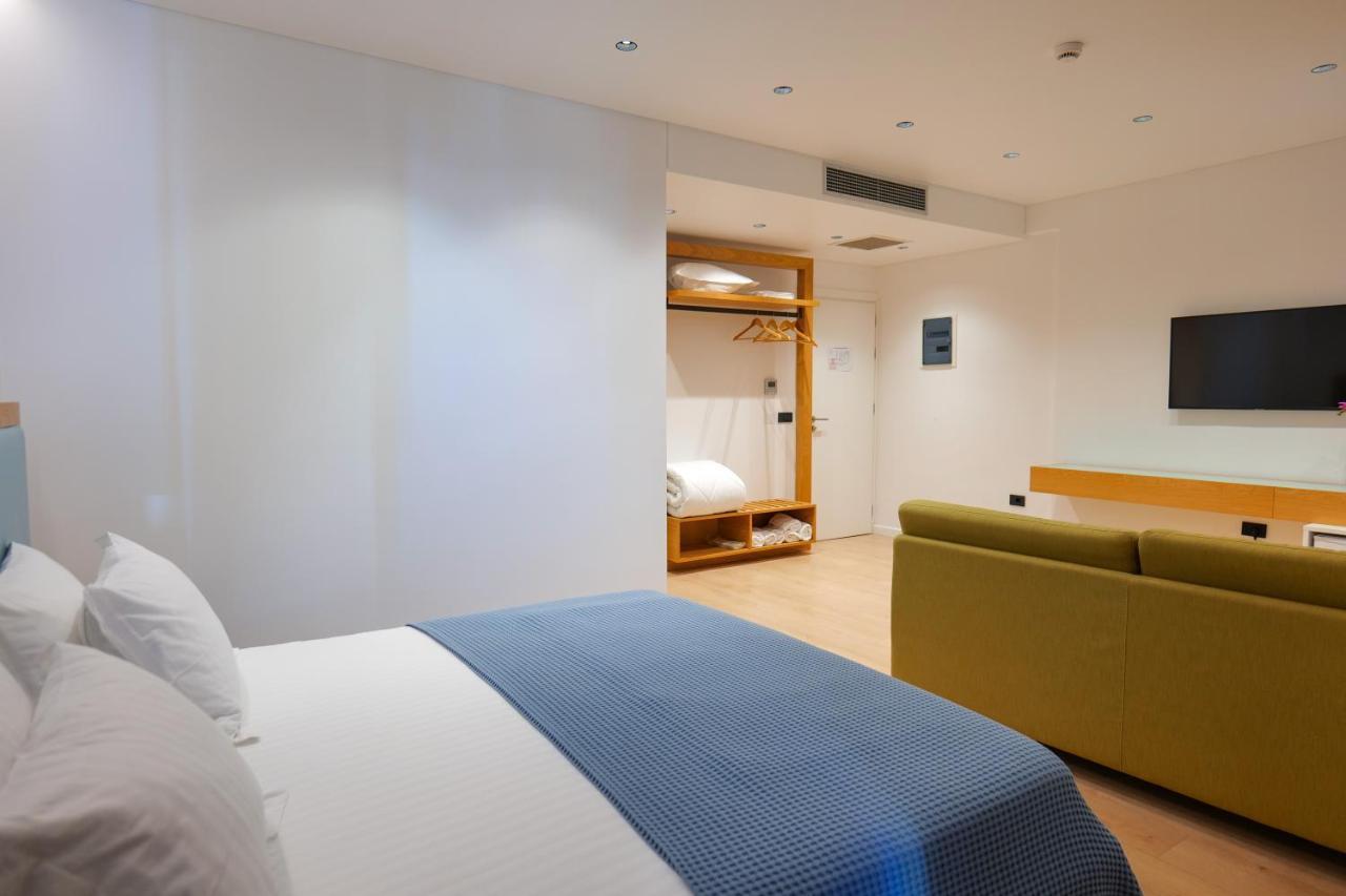 סרנדה Hotel Nertili מראה חיצוני תמונה